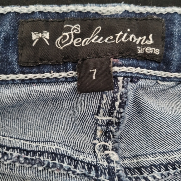 Jeans - Picture 2 of 3